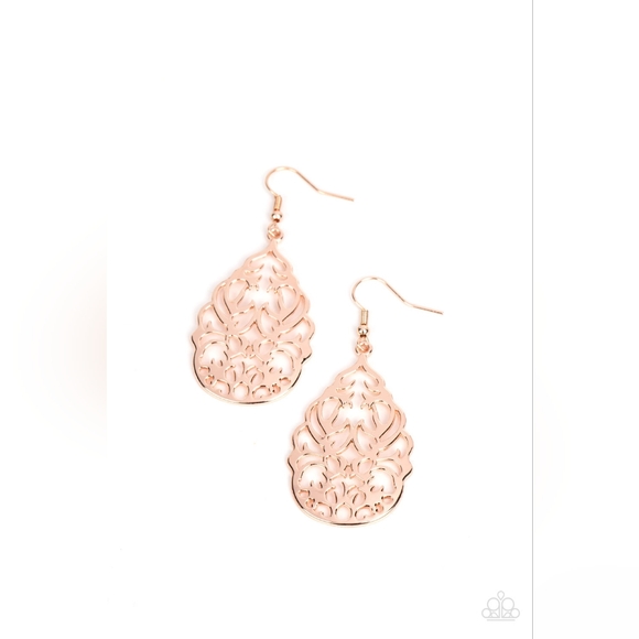Vineyard Vista Rose Gold Earrings - Picture 2 of 2